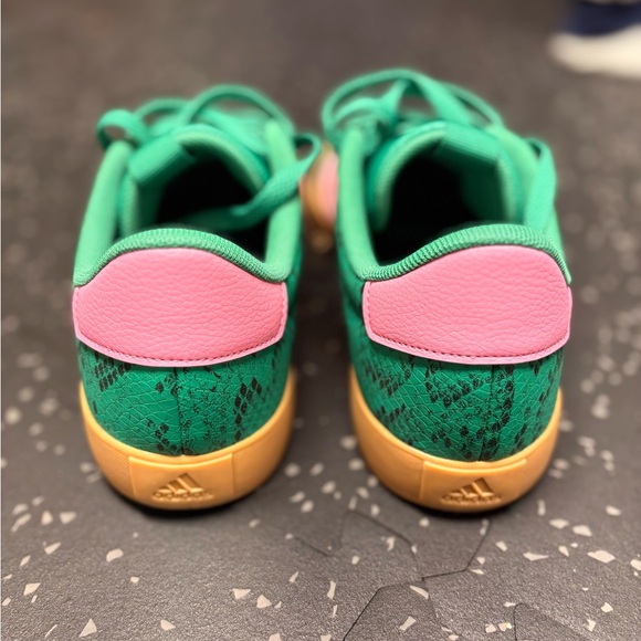 WORN ONCE Adidas Sneakers in Green and Pink - Picture 5 of 7